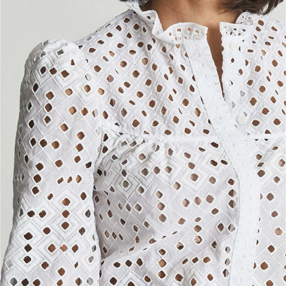 REISS Yasmin White Eyelet Embroidered Button Down Designer Blouse Size 6 - Picture 2 of 5